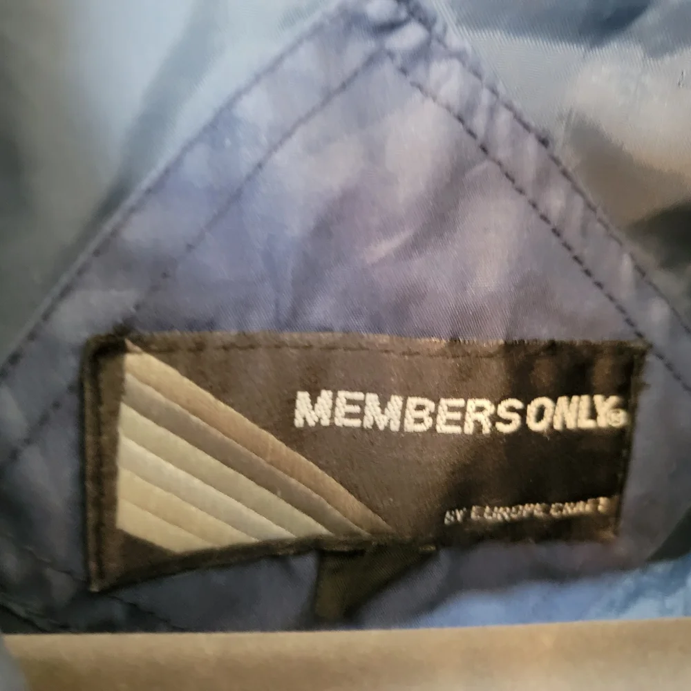 Member's Only jacket - Picture 3 of 5
